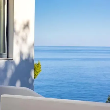 Contemporary Paradise With Stunning Sea Views