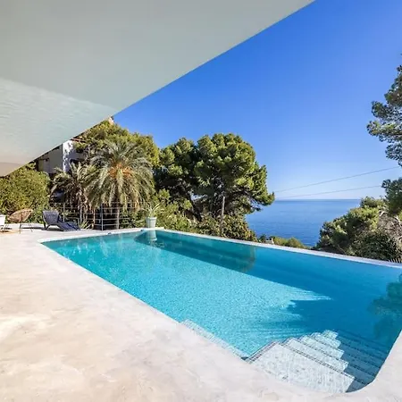 Contemporary Paradise With Stunning Sea Views